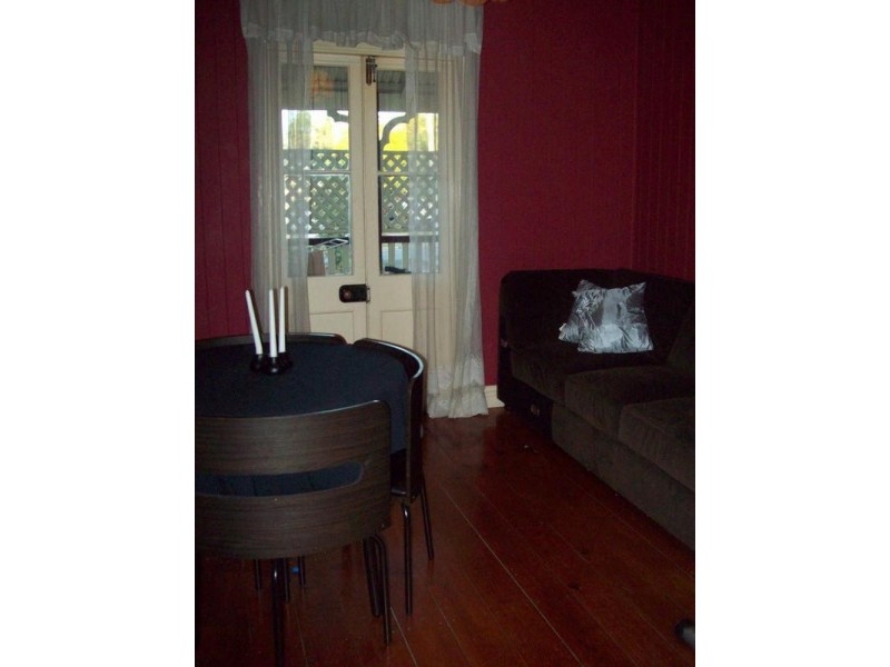 30 The Terrace, North Ipswich QLD 4305