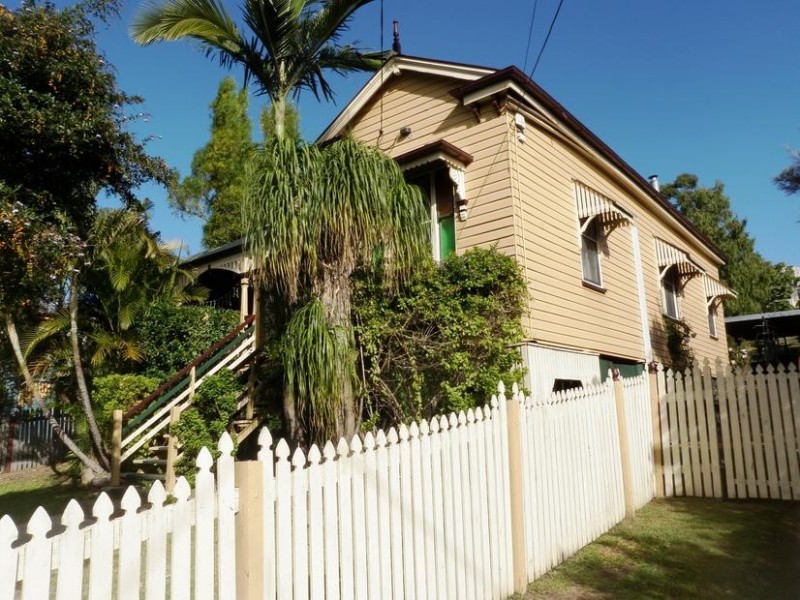 10 MacGregor Street, Woodend QLD 4305