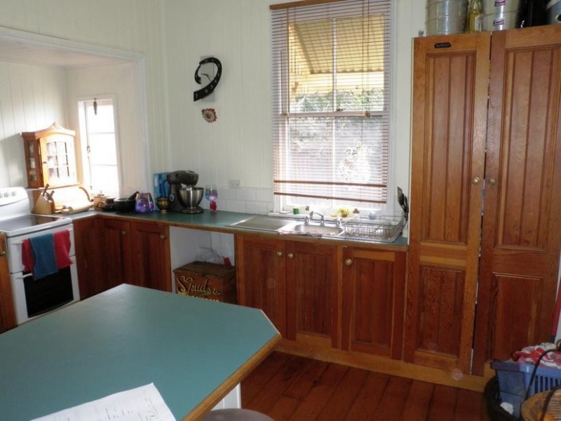 10 MacGregor Street, Woodend QLD 4305