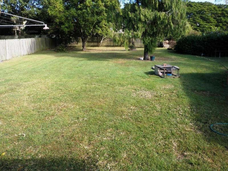 10 MacGregor Street, Woodend QLD 4305