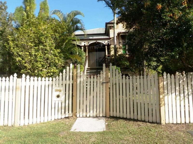 10 MacGregor Street, Woodend QLD 4305