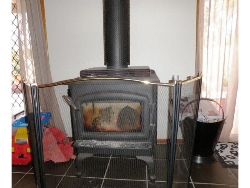 76 Poplar Street, Walloon QLD 4306