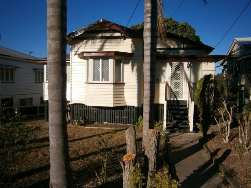 4 Gibbon Street, East Ipswich QLD 4305