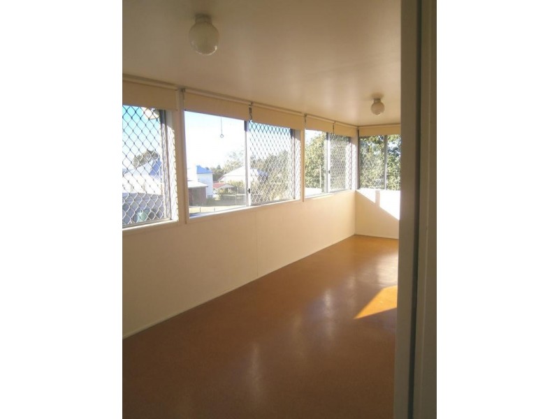 4 Gibbon Street, East Ipswich QLD 4305