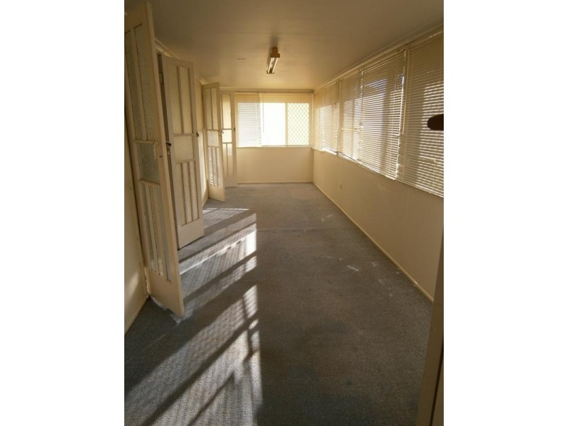 4 Gibbon Street, East Ipswich QLD 4305