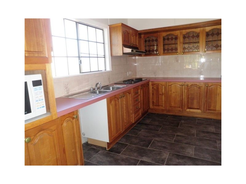 28 Margaret Street, Silkstone QLD 4304