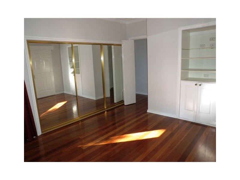 28 Margaret Street, Silkstone QLD 4304