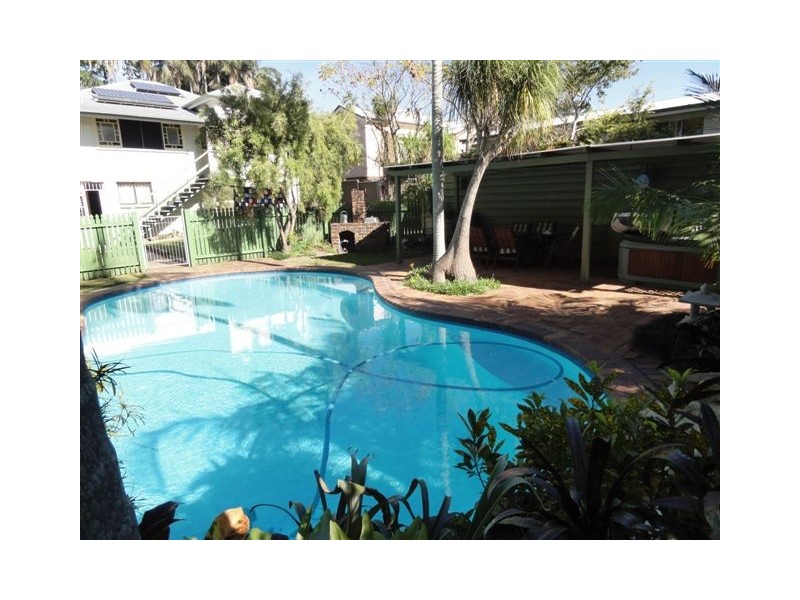 6 York Street, East Ipswich QLD 4305
