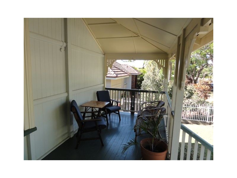 6 York Street, East Ipswich QLD 4305
