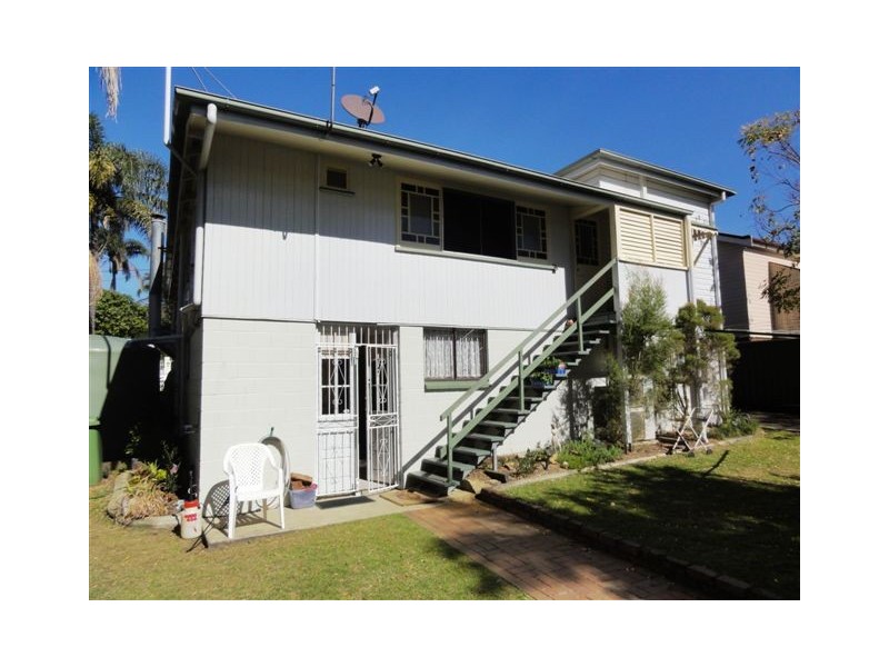 6 York Street, East Ipswich QLD 4305