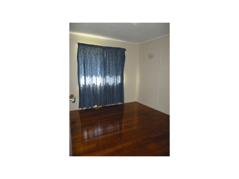 2 Dossie Street, Riverview QLD 4303