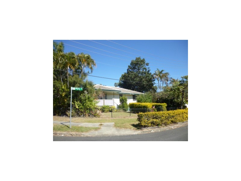 2 Dossie Street, Riverview QLD 4303