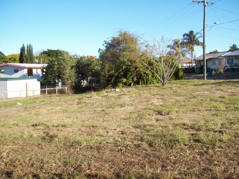 1 Tudor St, Ipswich QLD 4305