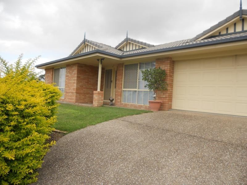 85 Sandalwood Drive, Yamanto QLD 4305