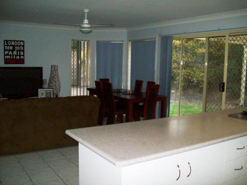 85 Sandalwood Drive, Yamanto QLD 4305