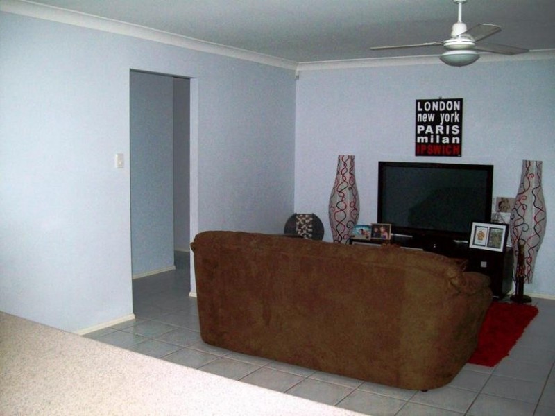 85 Sandalwood Drive, Yamanto QLD 4305