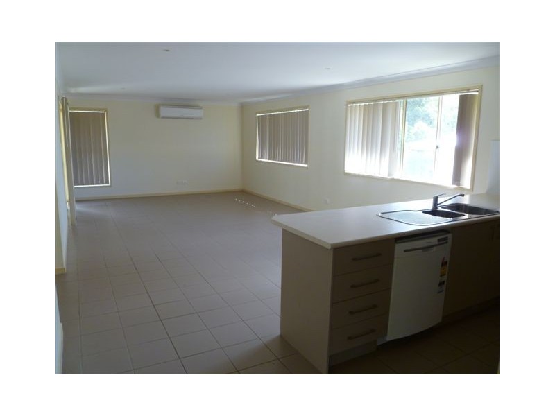 24 Heathwood Place, Collingwood Park QLD 4301