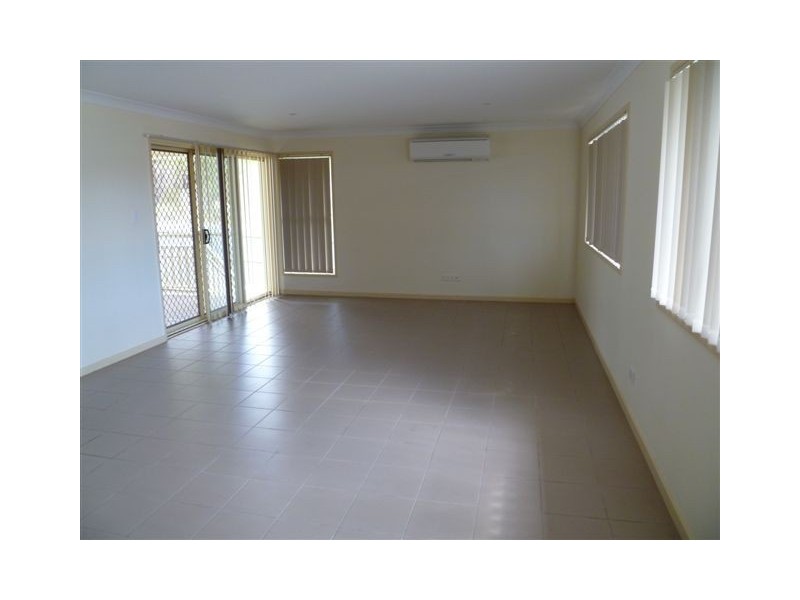 24 Heathwood Place, Collingwood Park QLD 4301
