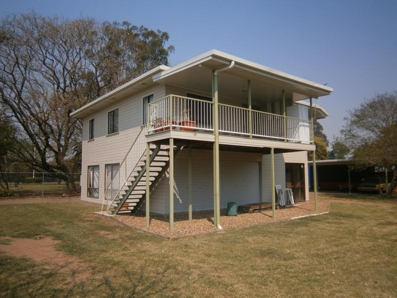 110 North Station Road, North Booval QLD 4304