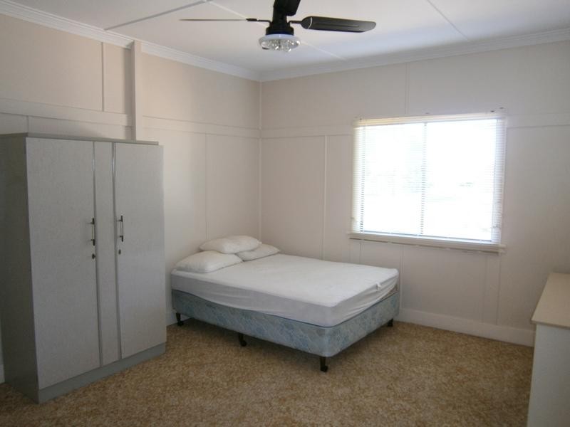 110 North Station Road, North Booval QLD 4304