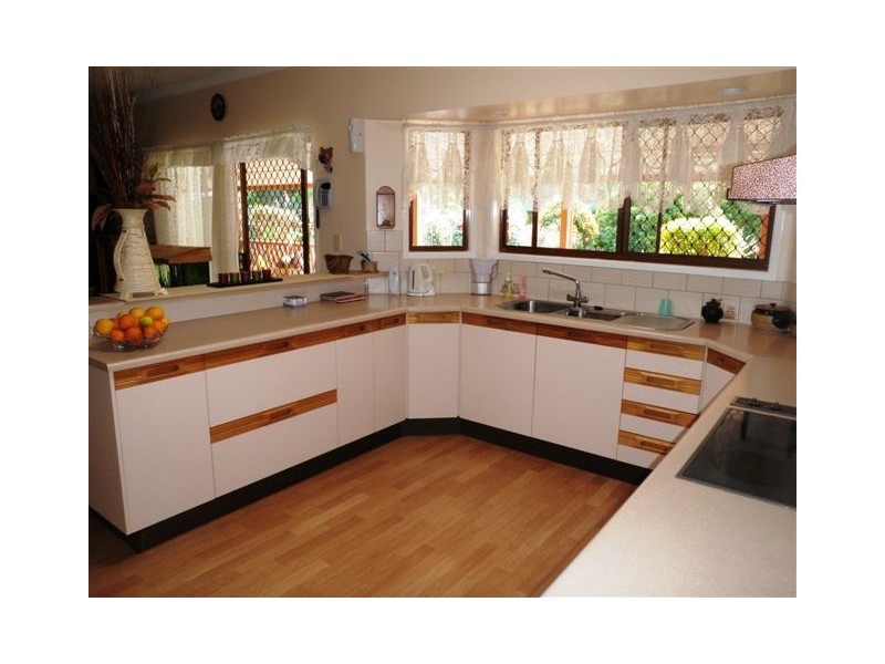 105 Burns Street, Fernvale QLD 4306