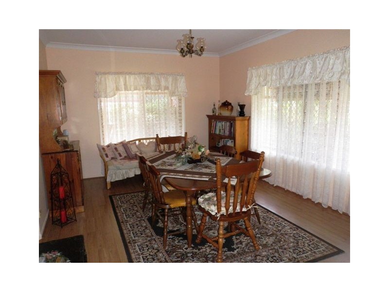 105 Burns Street, Fernvale QLD 4306