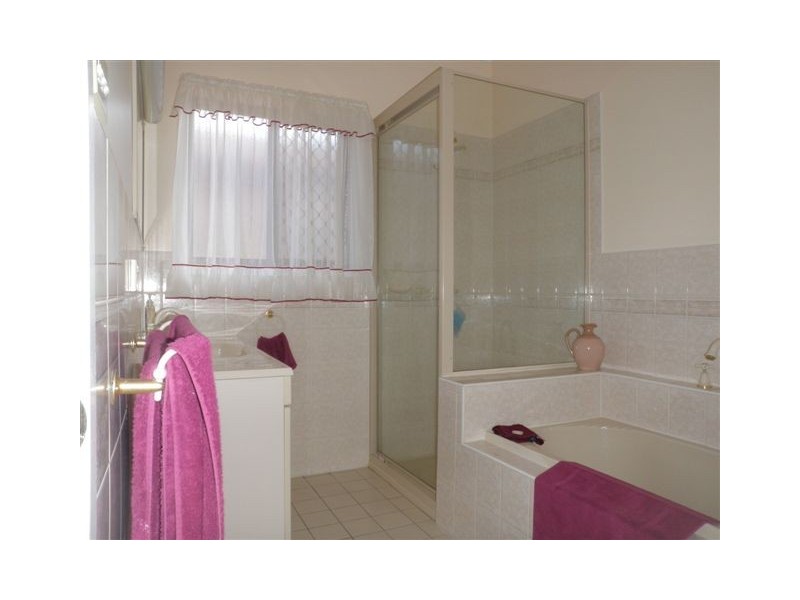 105 Burns Street, Fernvale QLD 4306