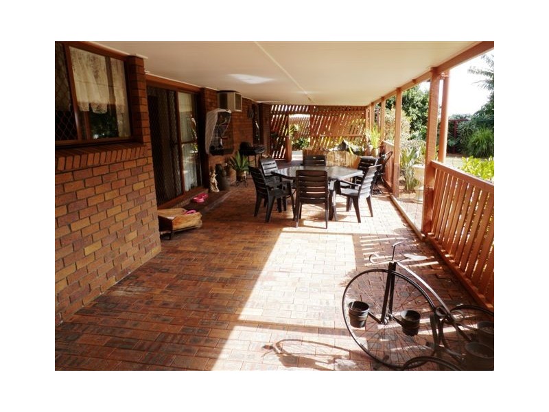 105 Burns Street, Fernvale QLD 4306