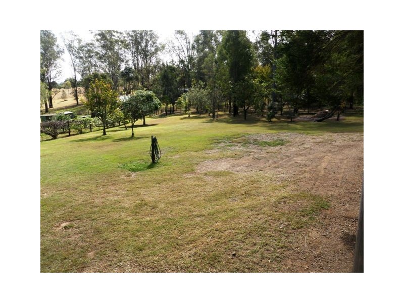 105 Burns Street, Fernvale QLD 4306