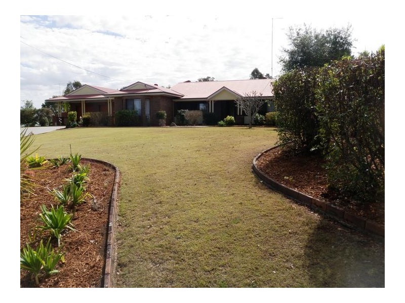 105 Burns Street, Fernvale QLD 4306