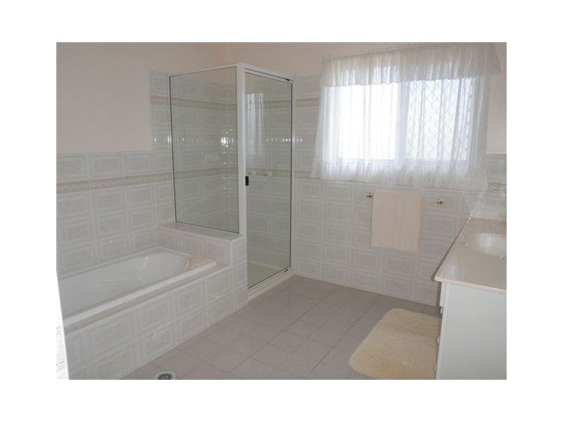 79 Poole Road, Fernvale QLD 4306