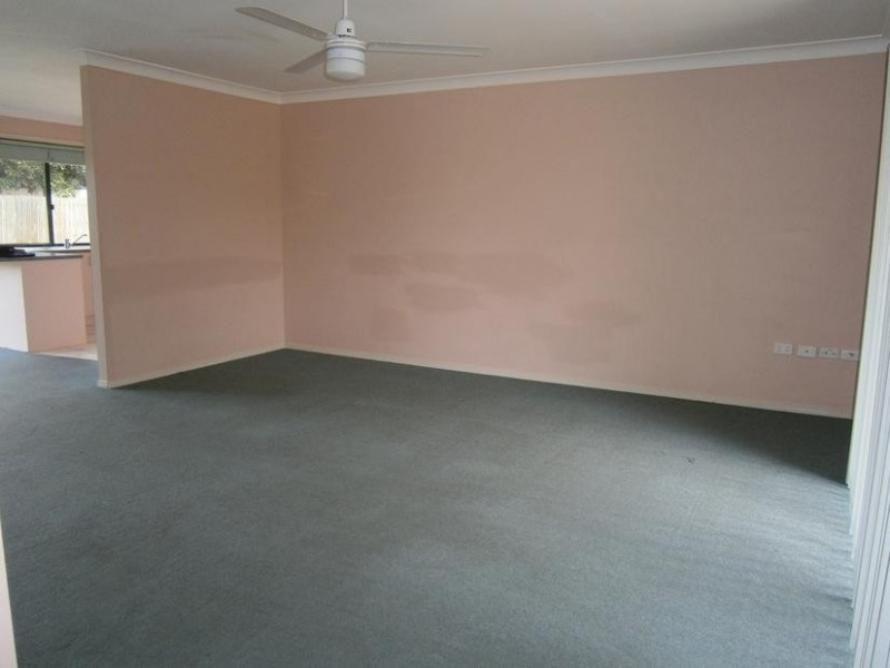 7 Pioneer Drive, Raceview QLD 4305