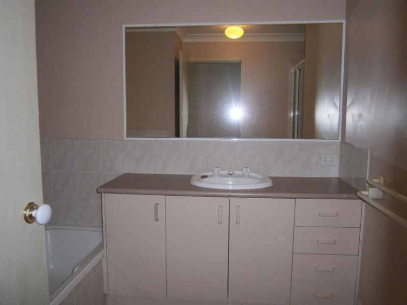 7 Pioneer Drive, Raceview QLD 4305