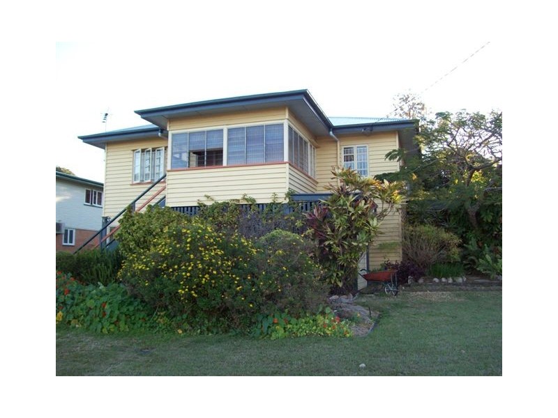 11 Minnis Street, Eastern Heights QLD 4305