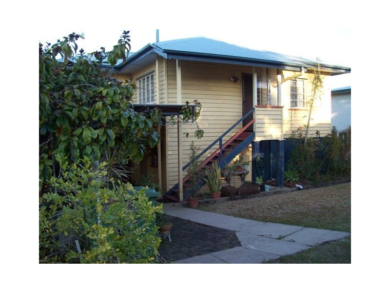 11 Minnis Street, Eastern Heights QLD 4305