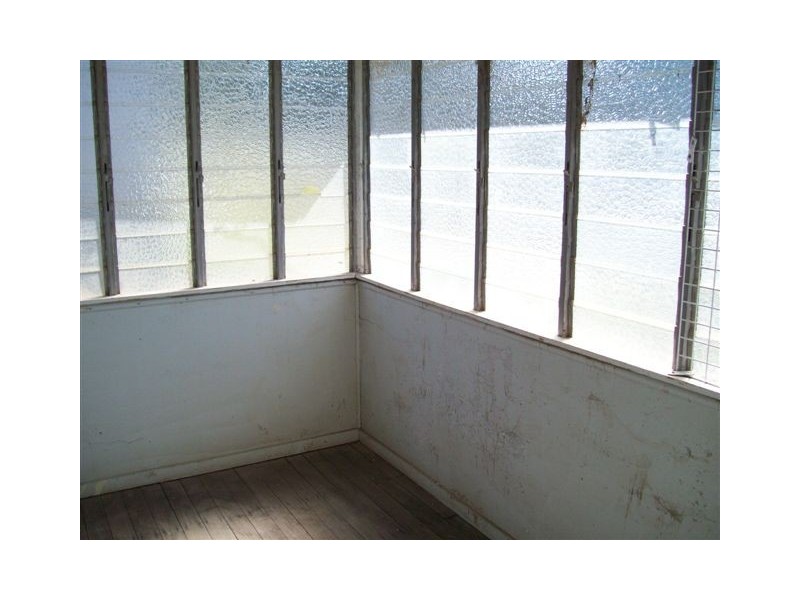 27 Fitzgibbon Street, North Ipswich QLD 4305