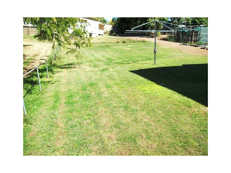 27 Fitzgibbon Street, North Ipswich QLD 4305