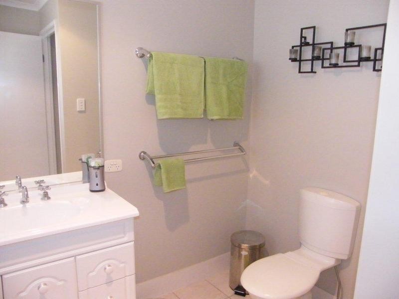 2 Sandhurst Place, Brassall QLD 4305