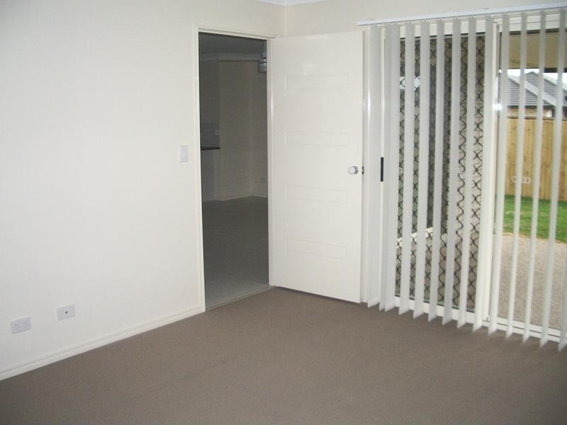 6 DALRAY, Raceview QLD 4305