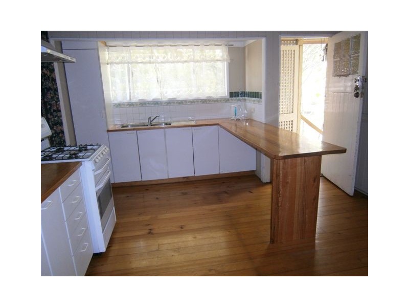 13 Salisbury Road, Ipswich QLD 4305