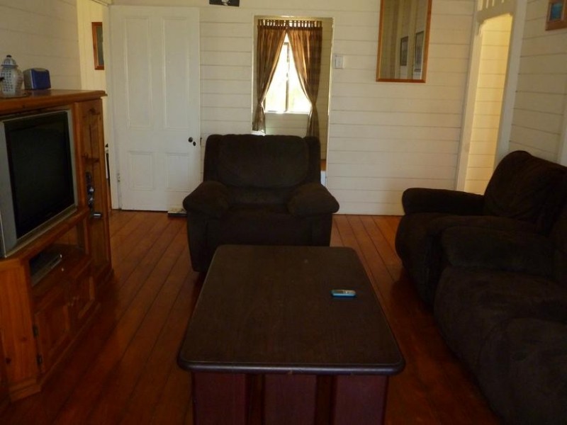 15 Salisbury Road, Ipswich QLD 4305