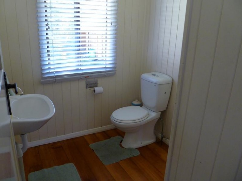 15 Salisbury Road, Ipswich QLD 4305