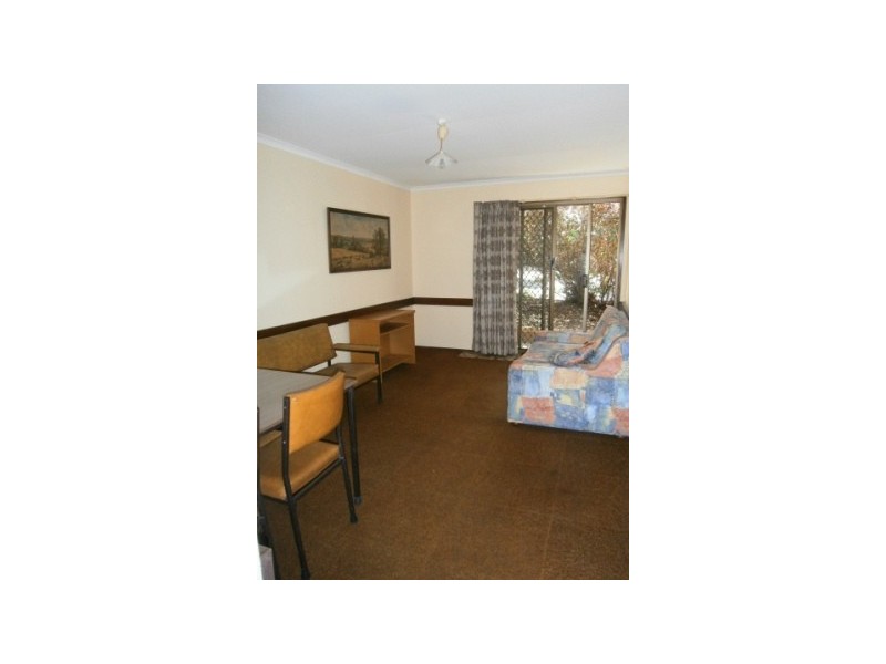1/76 Raceview Street, Raceview QLD 4305