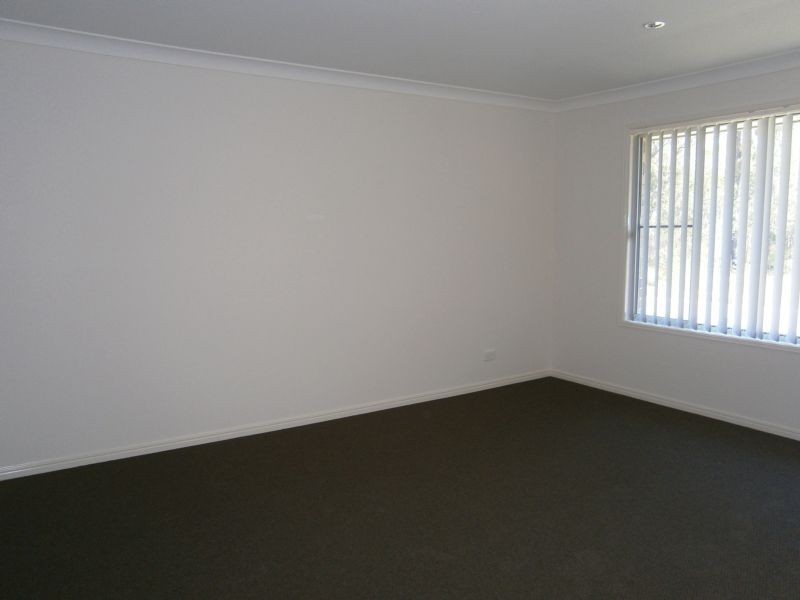 31 Skardon Crescent, Brassall QLD 4305