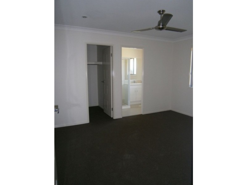 31 Skardon Crescent, Brassall QLD 4305