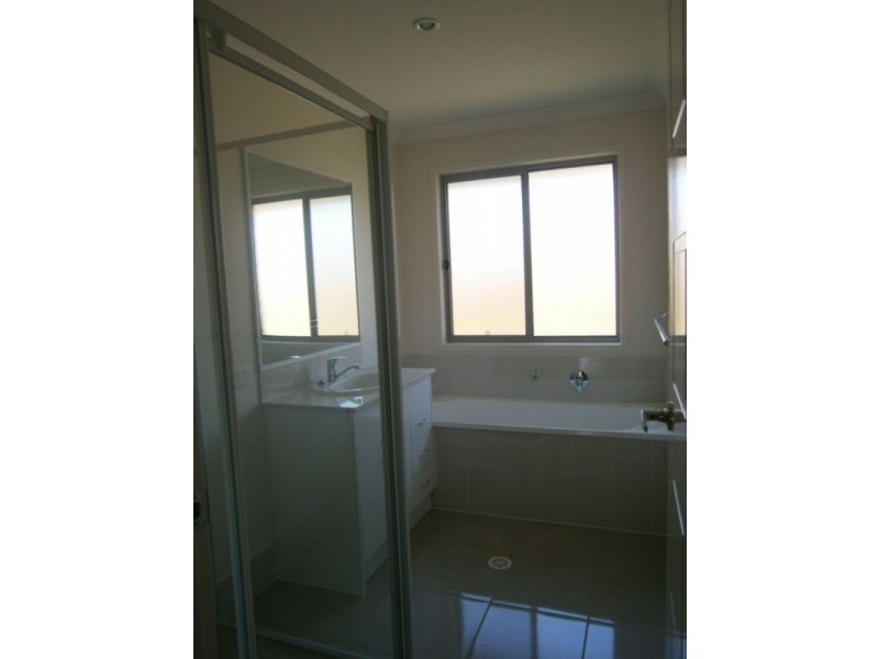 31 Skardon Crescent, Brassall QLD 4305