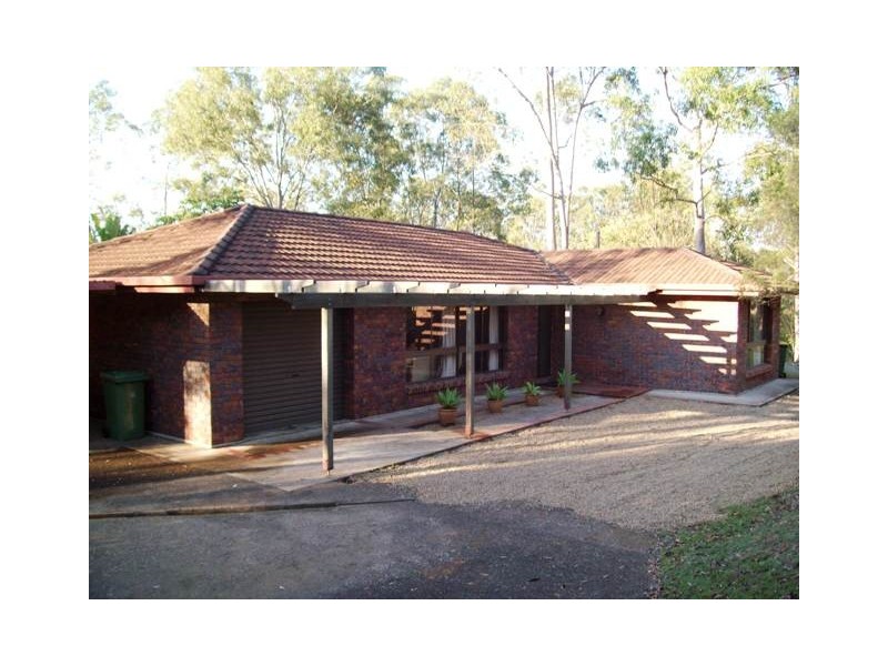 18 Awonga Court, Karana Downs QLD 4306