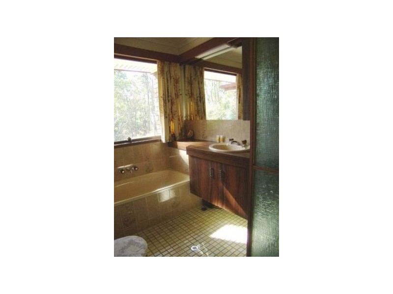 18 Awonga Court, Karana Downs QLD 4306