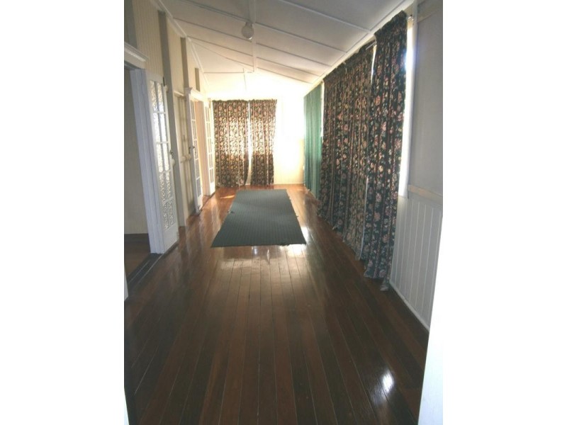 13 Salisbury Road, Ipswich QLD 4305