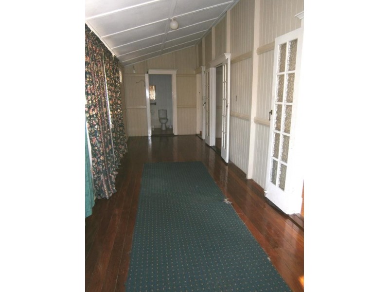 13 Salisbury Road, Ipswich QLD 4305